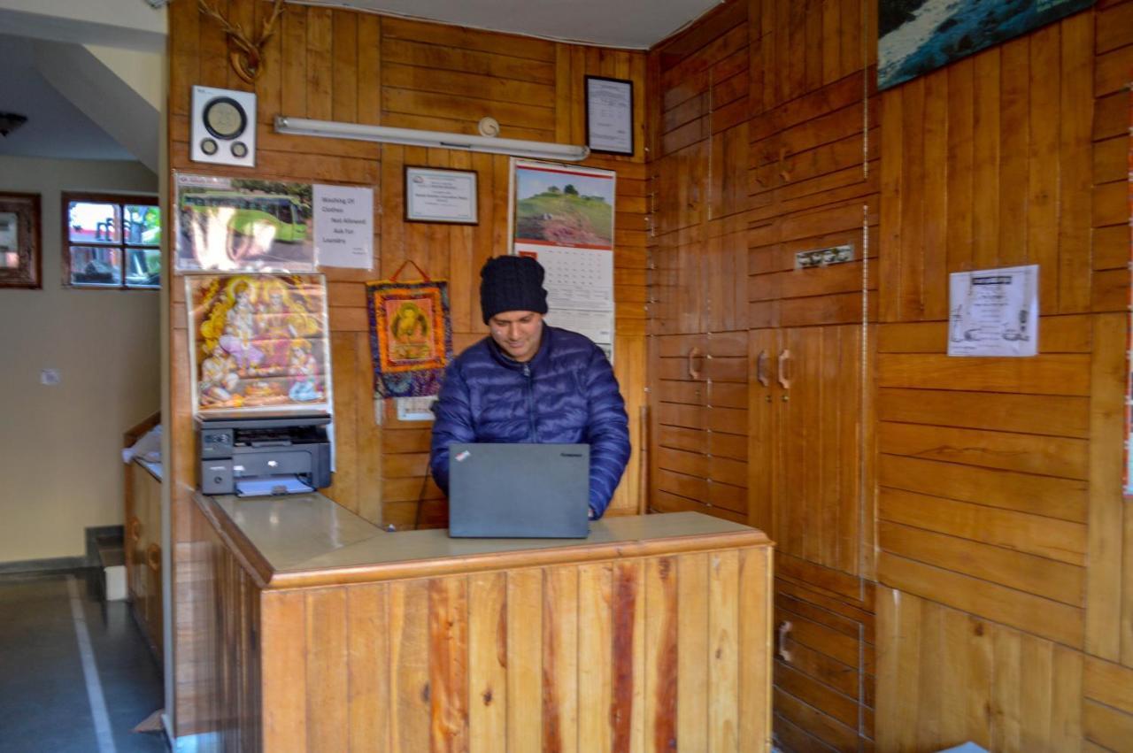 Tourist Nest Old Manali Hotel Buitenkant foto